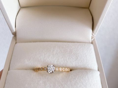 【RosettE(ロゼット)の口コミ】 Instagramで時々見かけて、ずっと気になってた指輪です。実際に見せてもら…