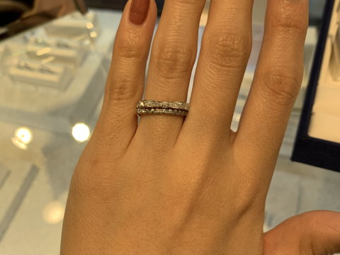 【ヴァンドーム青山(VENDOME AOYAMA)の口コミ】 とっても可愛いくて、リボン型に一目惚れしました！横から見てもリボンの…