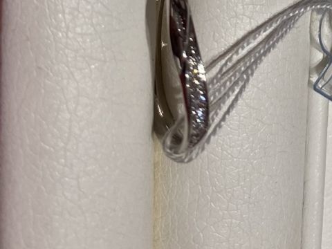 【AFFLUX(アフラックス)の口コミ】 初めて結婚指輪を探しに行ったブランドでした。婚約指輪がストレートタイ…