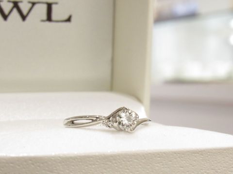 【輪-RIN-の口コミ】 シンプルかつウェーブがかかっているのがとても綺麗でした。普段使いして…