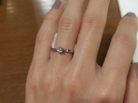 【TRECENTI(トレセンテ)の口コミ】 デザインは付けやすそうなシンプルなものが多かったです。
ダイヤ部分がお…