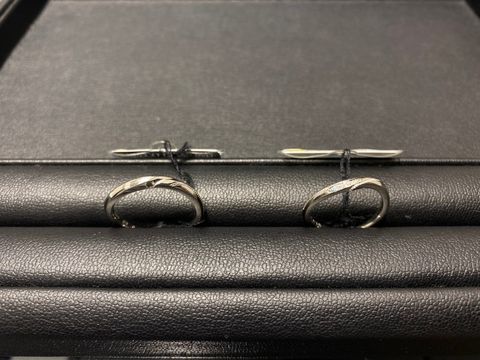 【エクセルコダイヤモンド(EXELCO DIAMOND)の口コミ】 ウェーブ、石が入っているデザインで探していました。繊細なミル打ちと美…