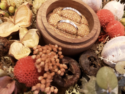 【鎌倉彫金工房の口コミ】 毎日つけるものなので、2人が納得できるものを探した結果、お互いに作り合…