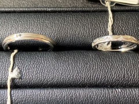 【エクセルコダイヤモンド(EXELCO DIAMOND)の口コミ】 女性用のリングはレースのようなデザインがとてもかわいいと思いました。…