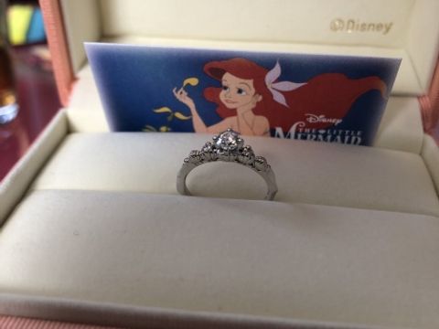 【ケイウノ ブライダル(K.UNO BRIDAL)の口コミ】 大好きなアリエルのデザインの指輪を探していて出会ったのがケイウノさん…