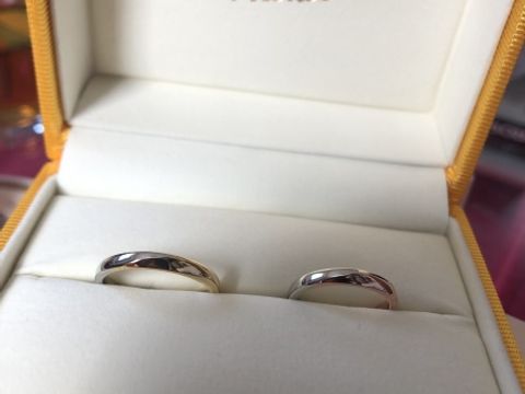 【ケイウノ ブライダル(K.UNO BRIDAL)の口コミ】 シンプルだけどオシャレな2色使いのデザインを彼が気に入ったので決めまし…