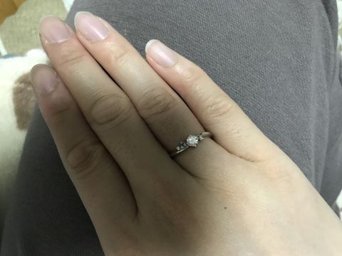 【NICOLO POLO(ニコロポーロ)の口コミ】 水色の石が綺麗で、意味を聞いたら航海に出るときのお守りのような意味合…