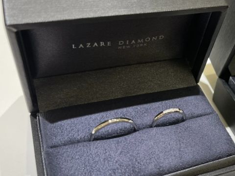 【ラザール ダイヤモンド(LAZARE DIAMOND)の口コミ】 ダイヤなしと迷いましたが、やはりせっかくなのでダイヤ入りにしようと思…