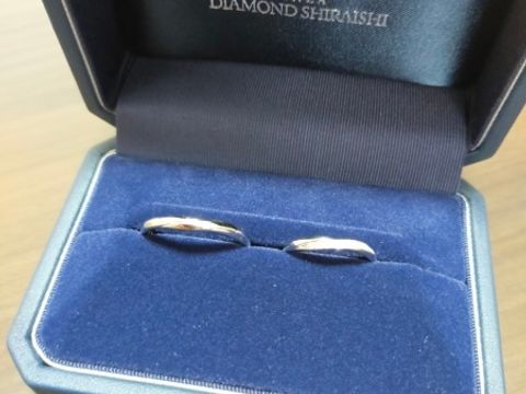 【銀座ダイヤモンドシライシの口コミ】 最初は何も付いていないシンプルなデザインにしようと思っていましたが、…