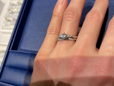 【銀座ダイヤモンドシライシの口コミ】 本当は違う指輪屋さんで購入しようと思っていましたが、その指輪屋さんで…