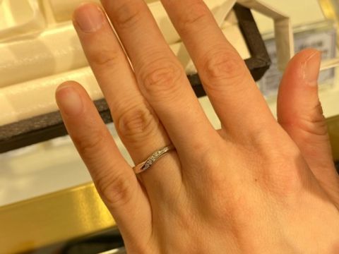 【CHARMY(チャーミー)の口コミ】 シンプルでありながら、かわいさも兼ね備えているデザインだと思います。…