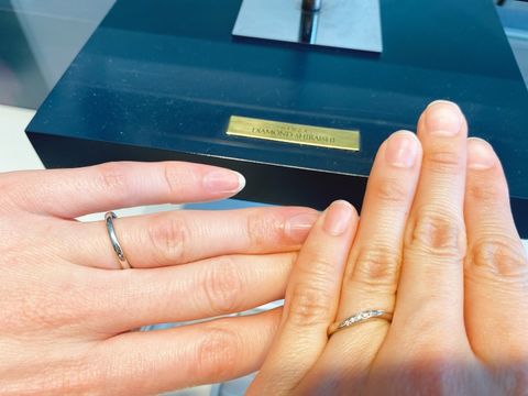 【銀座ダイヤモンドシライシの口コミ】 ウェーブがきいている指輪でとても可愛いと感じた。さらにダイヤモンドが…