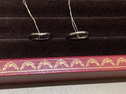 【カルティエ(Cartier)の口コミ】 指輪の縁がしっかりしてるからこそ、指を細く見え、つけ心地はキツくあり…