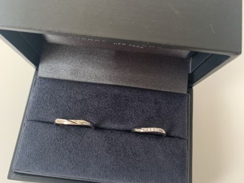 【ラザール ダイヤモンド(LAZARE DIAMOND)の口コミ】 元々ペアリングを付けていましたが、デザインなど無くシンプルなものだっ…