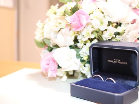 【銀座ダイヤモンドシライシの口コミ】 デザインも、派手すぎず
歳をとっても、気にせず　つけられるデザインにし…