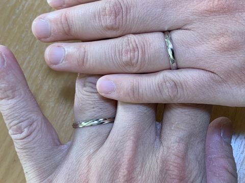 【insembre(インセンブレ)の口コミ】 シンプルなデザインで仕事でつけてもあまり目立てないので、すごく気に入…