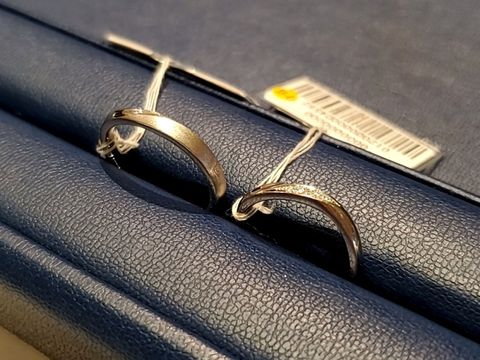 【銀座ダイヤモンドシライシの口コミ】 もともとギンザシライシさんで買うことや、ウェーブのものは予定していま…