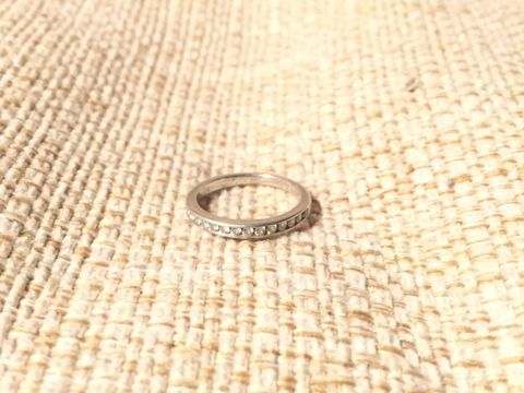【ティファニー(Tiffany & Co.)の口コミ】 ティファニーは憧れだった。そして、婚約指輪との相性も考えこのデザイン…