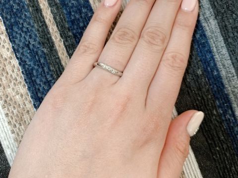 【ラザール ダイヤモンド(LAZARE DIAMOND)の口コミ】 婚約指輪との一体感、つけ心地で決めました！

条件としては、
婚約指輪で…