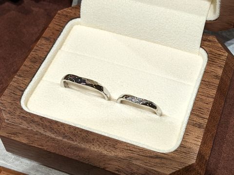 【TANZO.(鍛造指輪)の口コミ】 婚約指輪と一緒に作ったため、重ねづけしたときのバランスを考えることが…