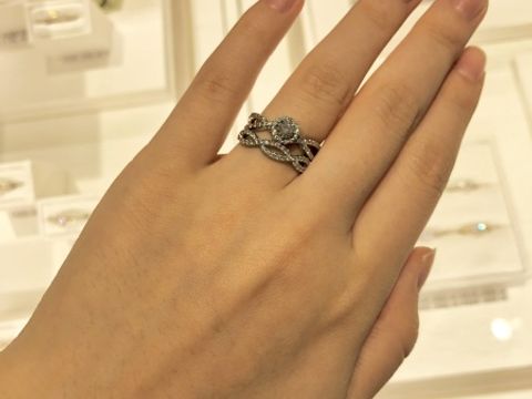 【ヴァンドーム青山(VENDOME AOYAMA)の口コミ】 広告のモデルさんが付けている指輪で、とてもゴージャスで華やかなデザイ…