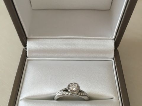 【ブルガリ(BVLGARI)の口コミ】 「プロポーズ時に指輪をプレゼントできなかったため結婚後になったが指輪…