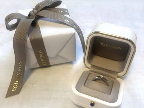 【ブシュロン(BOUCHERON)の口コミ】 彼がサプライズで選んでくれました。私は、よくあるデザインの婚約指輪は…