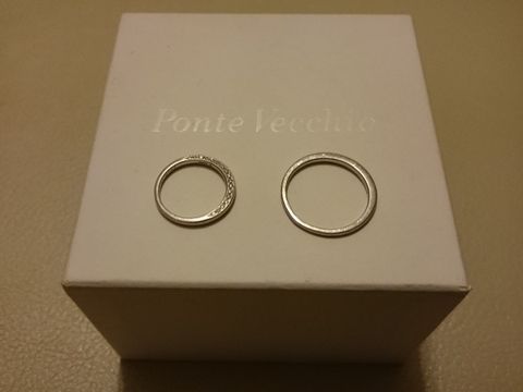 【Ponte Vecchio(ポンテヴェキオ)の口コミ】 シンプルなものを探していましたが，何もないのは寂しいなと思っていたと…