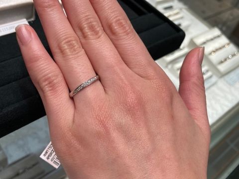 【ヴァンドーム青山(VENDOME AOYAMA)の口コミ】 ダイヤモンドが前面に配置されており、ストレートタイプであるにもかかわ…