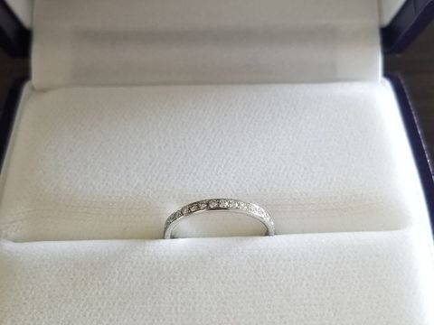 【俄(にわか)の口コミ】 婚約指輪から２人で選びに行きました。お出かけ時にも使いやすいものをと…
