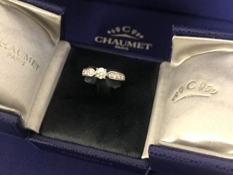 【ショーメ(CHAUMET)の口コミ】 プラチナで探していて、いくつかのブランドをまわり1番最初に試着したこち…