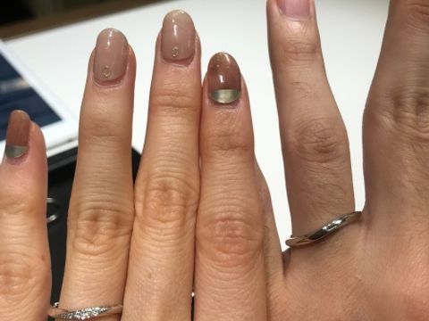 【ラザール ダイヤモンド(LAZARE DIAMOND)の口コミ】 しっかりとウェーブが入っているのが他にないでデザインでとても綺麗だと…