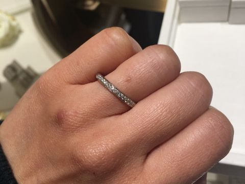 【ギンザタナカブライダル(GINZA TANAKA BRIDAL)の口コミ】 ハーフエタニティのリングを探していました。レール止めのタイプなので、…