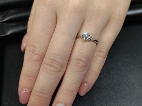 【LEHAIM(レハイム)の口コミ】 ブランドにはこだわらず、ダイヤの大きさと質の良さ、価格を重視して探し…
