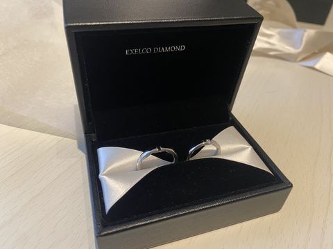 【エクセルコダイヤモンド(EXELCO DIAMOND)の口コミ】 店員さんが用意してくれた中で、太さも少しあり関節が出ていて指が細くて…