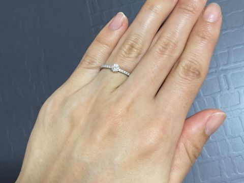 【カルティエ(Cartier)の口コミ】 婚約指輪を毎日つけたい派の私は日常使いできるデザインを希望していまし…