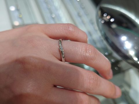 【銀座ダイヤモンドシライシの口コミ】 決め手のポイントは安心できる日本ブランドだというところと、そこから日…