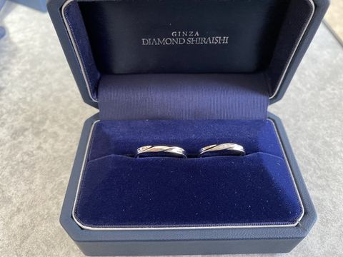 【銀座ダイヤモンドシライシの口コミ】 シンプルなものを探していました。結婚指輪Creer9はリング自体まっすぐで…