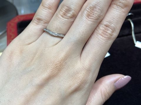 【カルティエ(Cartier)の口コミ】 結婚指輪は絶対にカルティエのバレリーナカーブがいいと思っていました。…