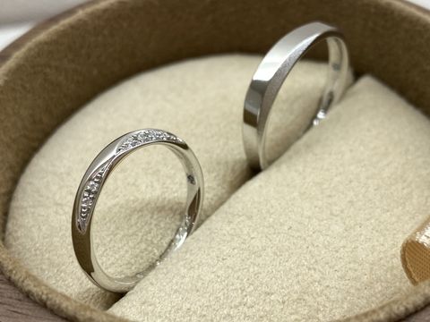 【COLANY(コラニー)の口コミ】 何種類かで迷いましたが、婚約指輪を探している時から今回の指輪が素敵だ…