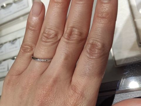 【アイプリモ(I-PRIMO)の口コミ】 全体的につるっとしていて、つけ心地もとてもなめらかでした。
人から見た…