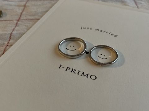 【アイプリモ(I-PRIMO)の口コミ】 指輪のデザインがシンプルかつ、飽きが来ないデザインが決め手です。そし…