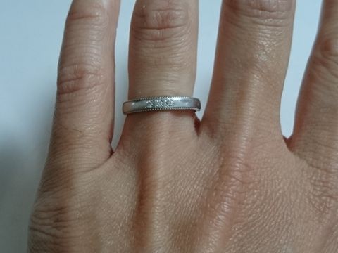 【ウィスプ(WISP)の口コミ】 最初は太めのリングを探していましたが中々好みの物が見付からず悩んでい…