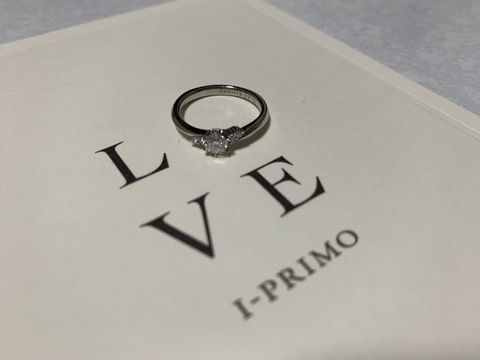 【アイプリモ(I-PRIMO)の口コミ】 ウェーブデザインで、なおかつ少し存在感のあるものを探していたら、とて…
