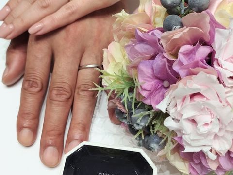 【4℃ BRIDAL(ヨンドシーブライダル)の口コミ】 偶然『大安』の日に購入しました。ランドマーク限定のケースを選ぶことが…