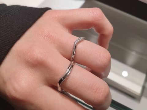 【アイプリモ(I-PRIMO)の口コミ】 少し他人とは違ったデザインで、長く使えるような指輪を探していましたが…