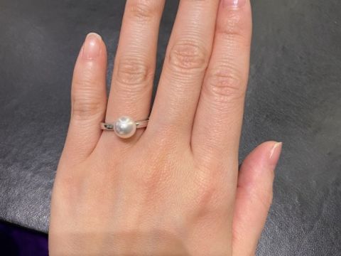 【MIKIMOTO(ミキモト)の口コミ】 パール、リングのミル打ちがとても美しい指輪です。婚約指輪の宝石といえ…