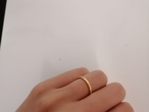 【TRECENTI(トレセンテ)の口コミ】 夫とのペアにして、購入しました。
トレセンテで婚約指輪も購入して、ダイ…