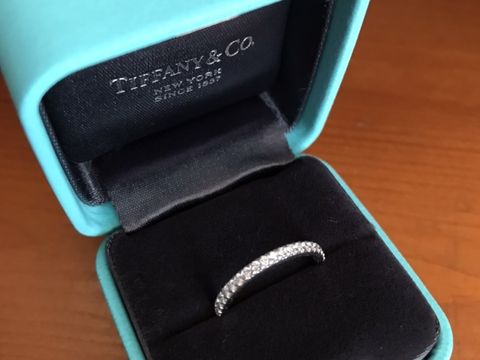 【ティファニー(Tiffany & Co.)の口コミ】 ティファニーは大きいダイヤが１つ着いたゴージャスなデザインの指輪が多…