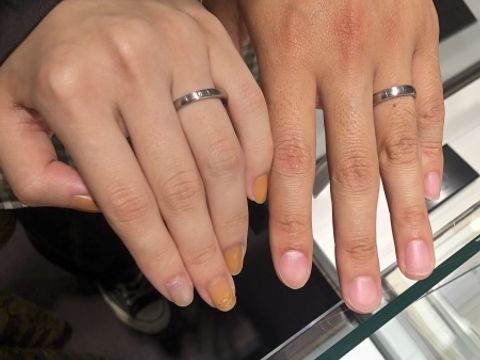 【俄(にわか)の口コミ】 京杢目のSサイズを試着しました。結婚指輪、ストレート、プラチナがメイン…